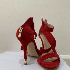 RED BCBGeneration heel SIZE 5